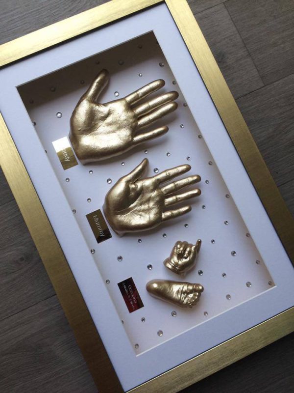 Family 3D casting framed
