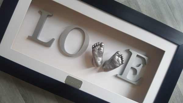 Love frame with  2 3D Baby feet castings - Image 2