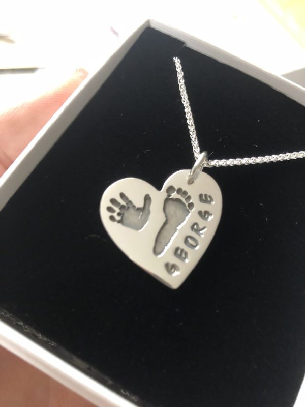 Medium hand and footprint necklace - Image 2