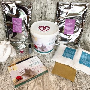 3D Holding Hands Casting Kit